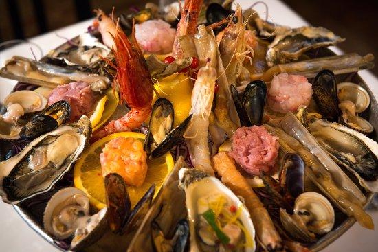 Il Tegolo Champagneria-Cruditè